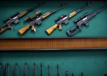 Demócratas en EU solicitan datos sobre exportación de armas vinculadas a cárteles
