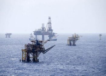 Empresas privadas en Cuba se han acercado a Pemex para adquirir combustible: Sheinbaum