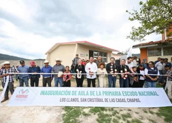 Eduardo Ramírez suma esfuerzos con iniciativa privada para fortalecer la educación en Chiapas