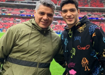 Uno de los pilares en la carrera de Raúl Jiménez se fue, falleció su padre a los 62 años