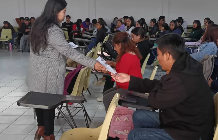 FGE efectúa taller de sensibilización y prevención del delito cibernético en la Unich