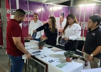 FGE participa en la Expo Feria Tapachula 2026 con mesa de denuncia “Migrante Seguro”