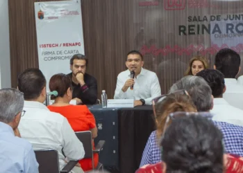 Isstech firma carta compromiso con Renapo