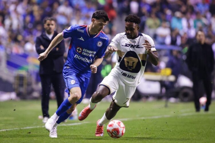 Pumas vs Cruz Azul: Daniel Quintero Huitrón, el árbitro bajo máxima presión