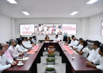Fortalecen lazos de colaboración SAyBG y Colegio de Arquitectos Tuchtlan S.C.
