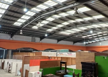 Refuerzan iluminación y seguridad en el Mercado de la Zona Norte