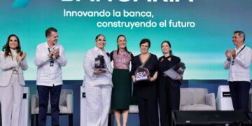 Celebra Claudia Sheinbaum compromiso de la Banca de incrementar créditos al sector privado