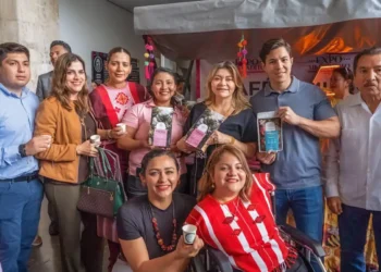 Inaugura Sofía Espinoza Abarca “Expo Mercadito: Raíces que se comparten, cultura que se vive”