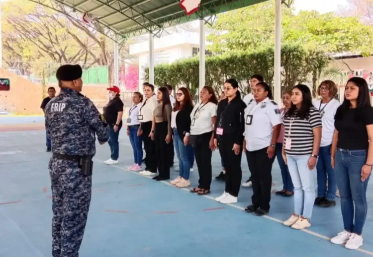 SSP capacita al personal en disciplina policial 