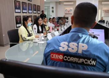 No están solas, cuentan con nosotros y tienen nuestra empatía: Aparicio Avendaño