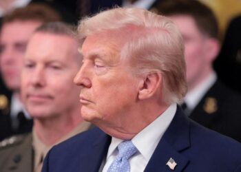 Trump presume fuerza militar contra Irán: “tenemos la mejor armada del mundo”