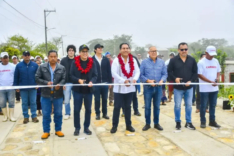 Inauguran pavimentación del camino Berriozábal–Vistahermosa 