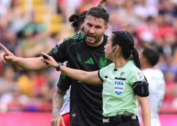 ¿Falta de autoridad? Critican a Katia Itzel García por permitir excesiva confianza de Gignac