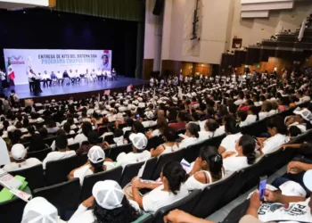 De nieta a maestra: aprender juntos, sanar historias