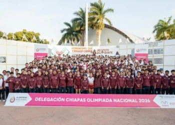 Eduardo Ramírez abandera a la Delegación Chiapas rumbo a la Olimpiada Nacional 2026