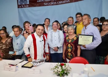 Moreno Guillén participa en encuentro jurídico con el ministro Irving Espinosa Betanzo