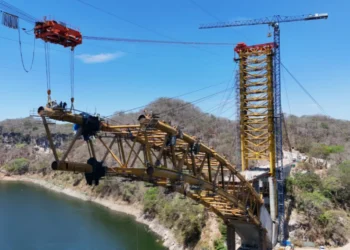 Registra 88 % de avance construcción del puente Rizo de Oro en Chiapas