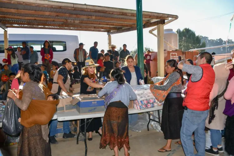 Entrega de despensas fortalece el apoyo alimentario en comunidades de San Cristóbal