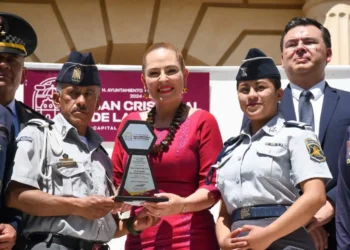 Reconocen talento juvenil en San Cristóbal con el Premio Municipal de la Juventud 2026