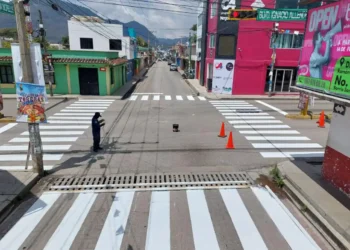 Refuerzan señalética vial para mejorar movilidad en SCLC