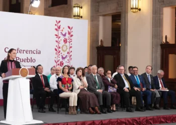 Presidenta presenta Comité de Científicos y Especialistas que analizarán la explotación de gas natural no convencional 