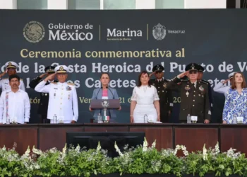 El amor al pueblo vence al entreguismo y a la ambición; la patria se ama y defiende: Presidenta 