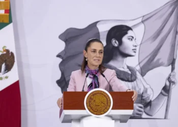 Tren Suburbano pasa de manos de privados al pueblo de México: Presidenta 
