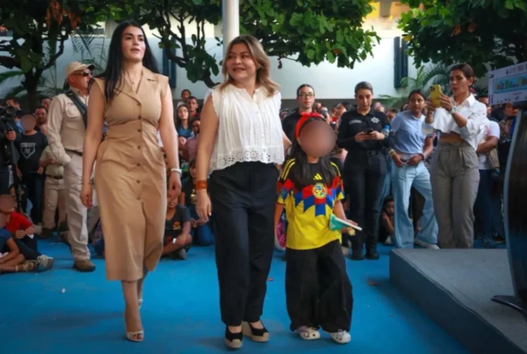 Secretario de SSP celebra el Día del Niño