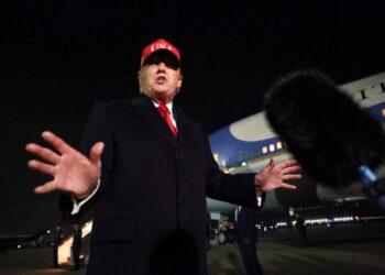 Trump: No soy gran seguidor del papa León, es muy liberal