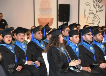 Se gradúa Segunda Generación de la Licenciatura en Derecho de la UNACH