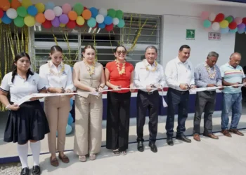 Nuevas aulas y andadores para el Cobach 181 Guadalupe Victoria de Villaflores