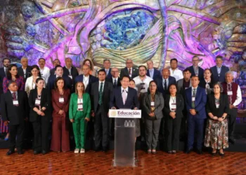 ERA destaca compromiso de Mario Delgado con la educación y respalda continuidad del calendario escolar