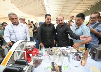 Eduardo Ramírez reafirma compromiso con el sector cafetalero de Tapachula