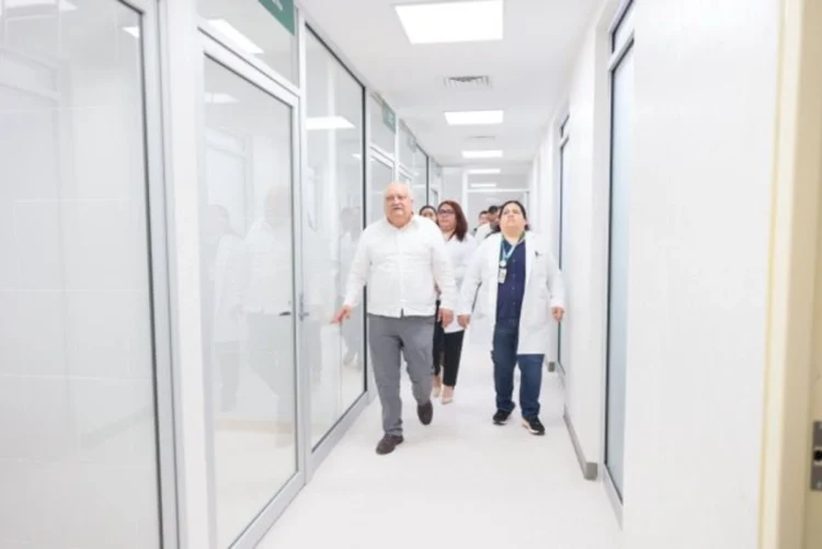 Supervisa IMSS Chiapas avances de remodelación en el HGZ No. 2 de Tuxtla