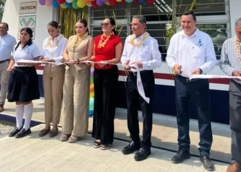 Inifech inaugura infraestructura educativa en Villaflores