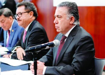 Inzunza niega entrega a EU; se defenderá solo; rechaza imputaciones “mendaces”