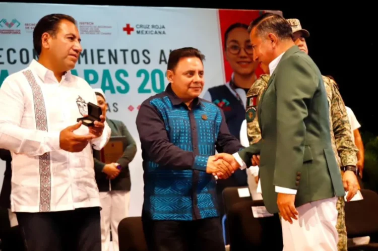 Reconocen en Chiapas la vocación y entrega del personal de enfermería