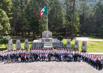 Conmemoración del 5 de Mayo fortalece valores cívicos y compromiso juvenil en San Cristóbal