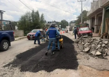 Intensifica Ayuntamiento de SCLC trabajos de bacheo en la Zona Sur