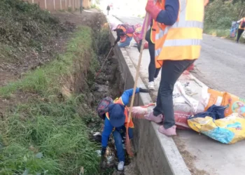 Refuerzan limpieza preventiva ante lluvias en San Cristóbal