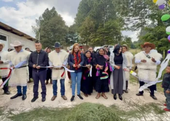 Inauguran pavimentación en Ranchería La Candelaria