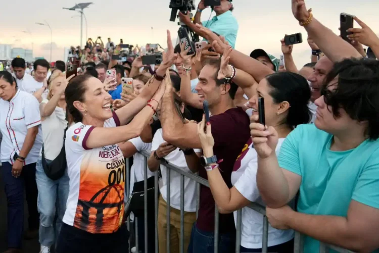 Inauguración histórica del puente Nichupté, becas y restitución de tierras: Presidenta 