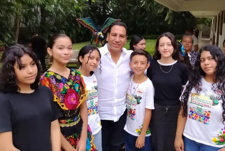 Seis adolescentes de Villaflores participan en el podcast “Dialogando con el Jaguar”