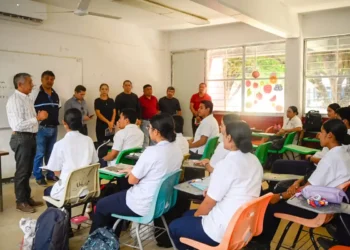 Cecytech refuerza el vínculo con comunidades educativas de Acapetahua y Villa Comaltitlán