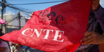 CNTE bloquea plantas de Pemex y toma casetas de peaje en Chiapas y Guerrero