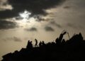 Estados Unidos acelera envío de ayuda a Venezuela mientras la cifra de muertos supera mil 700