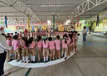 En Tuxtla Gutiérrez, FGE diserta pláticas de prevención