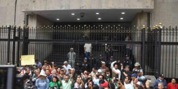 Gobierno lanza segunda propuesta a la CNTE: ofrece aseguradora pública