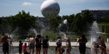 Trágica ola de calor en Francia deja al menos 18 muertos y temperaturas récord