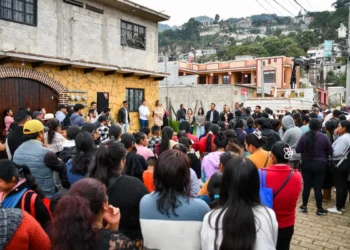 Inicia Fabiola Ricci obra de alumbrado público en la colonia Nuevo Amanecer